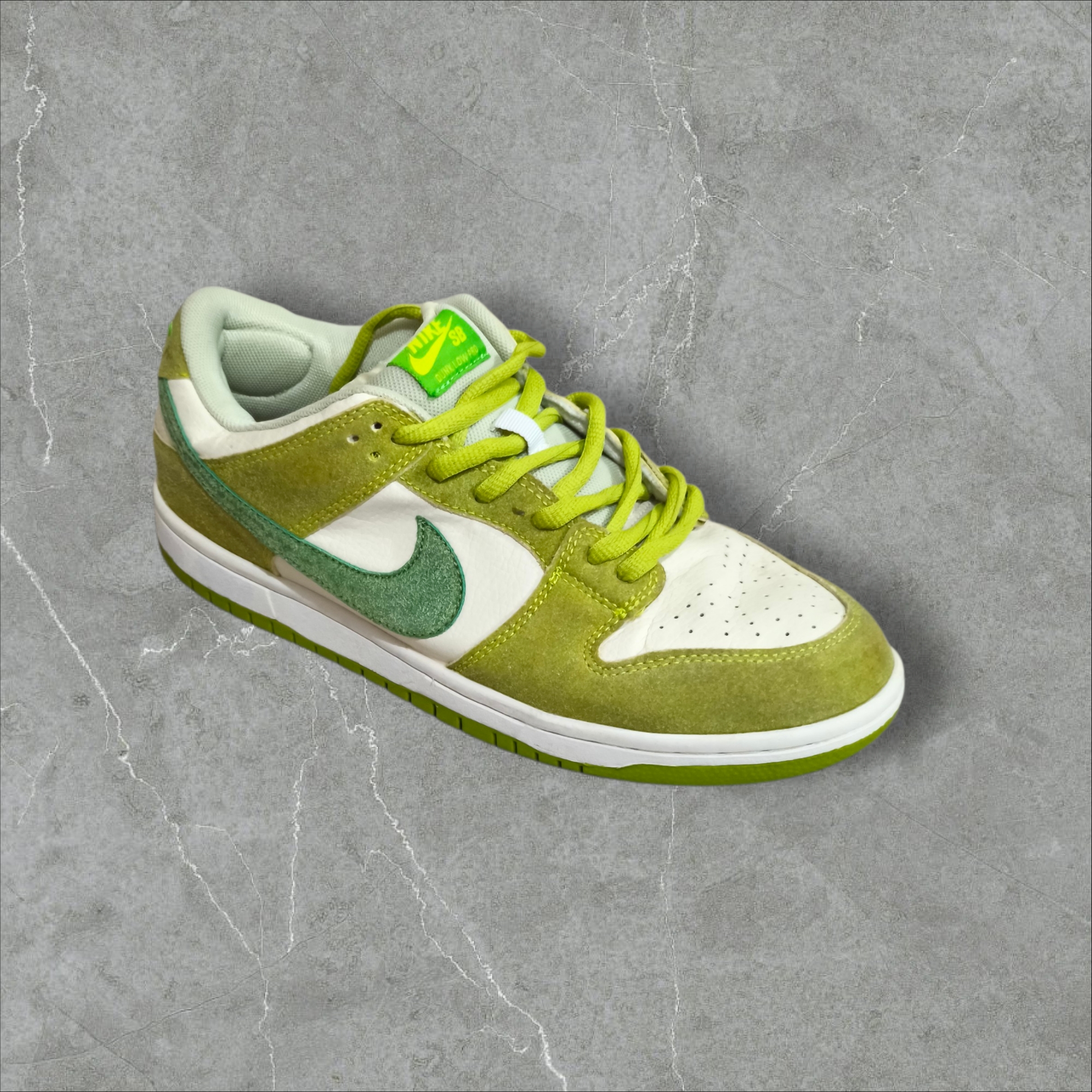 Nike SB Dunk Low Pro