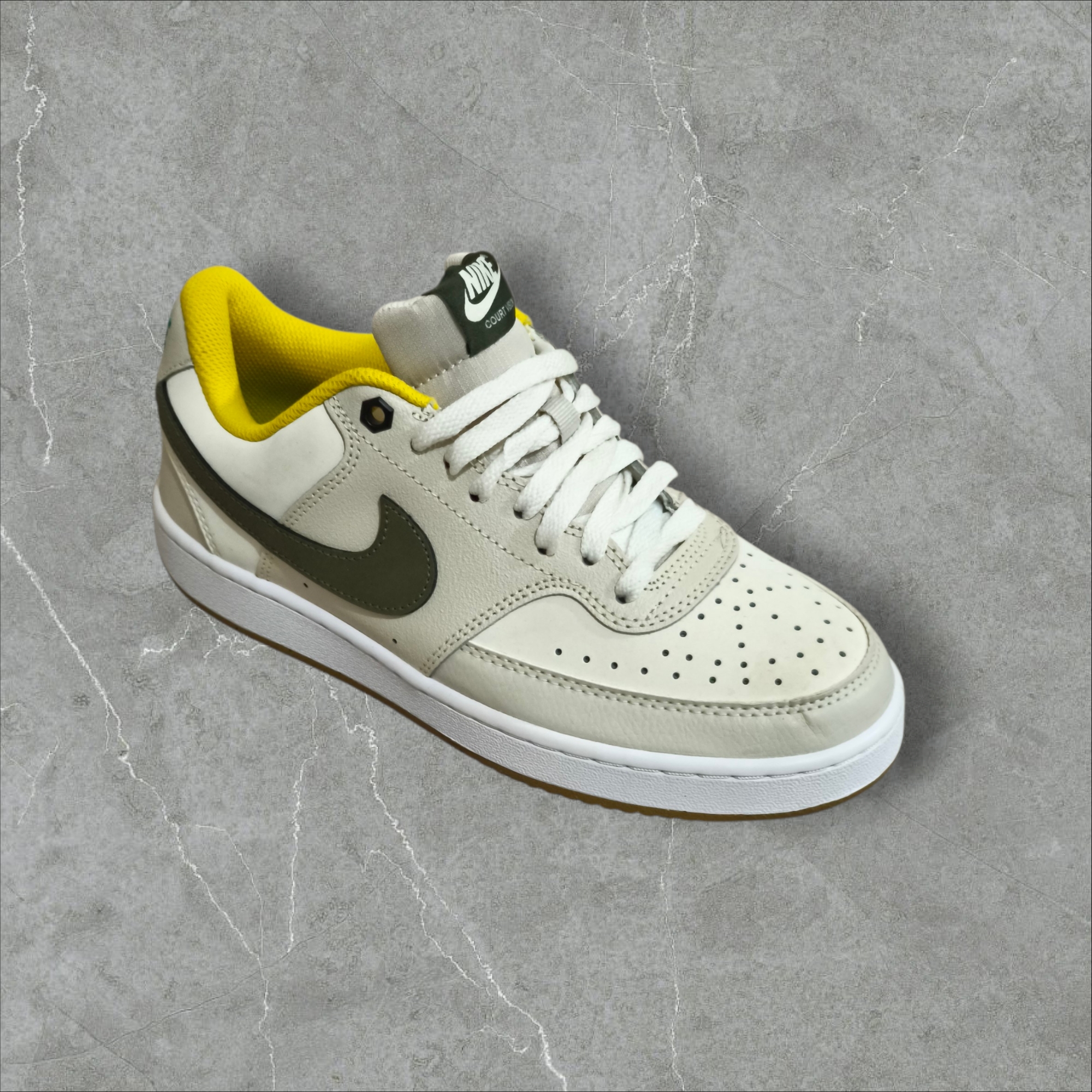 Nike Court Vision Low