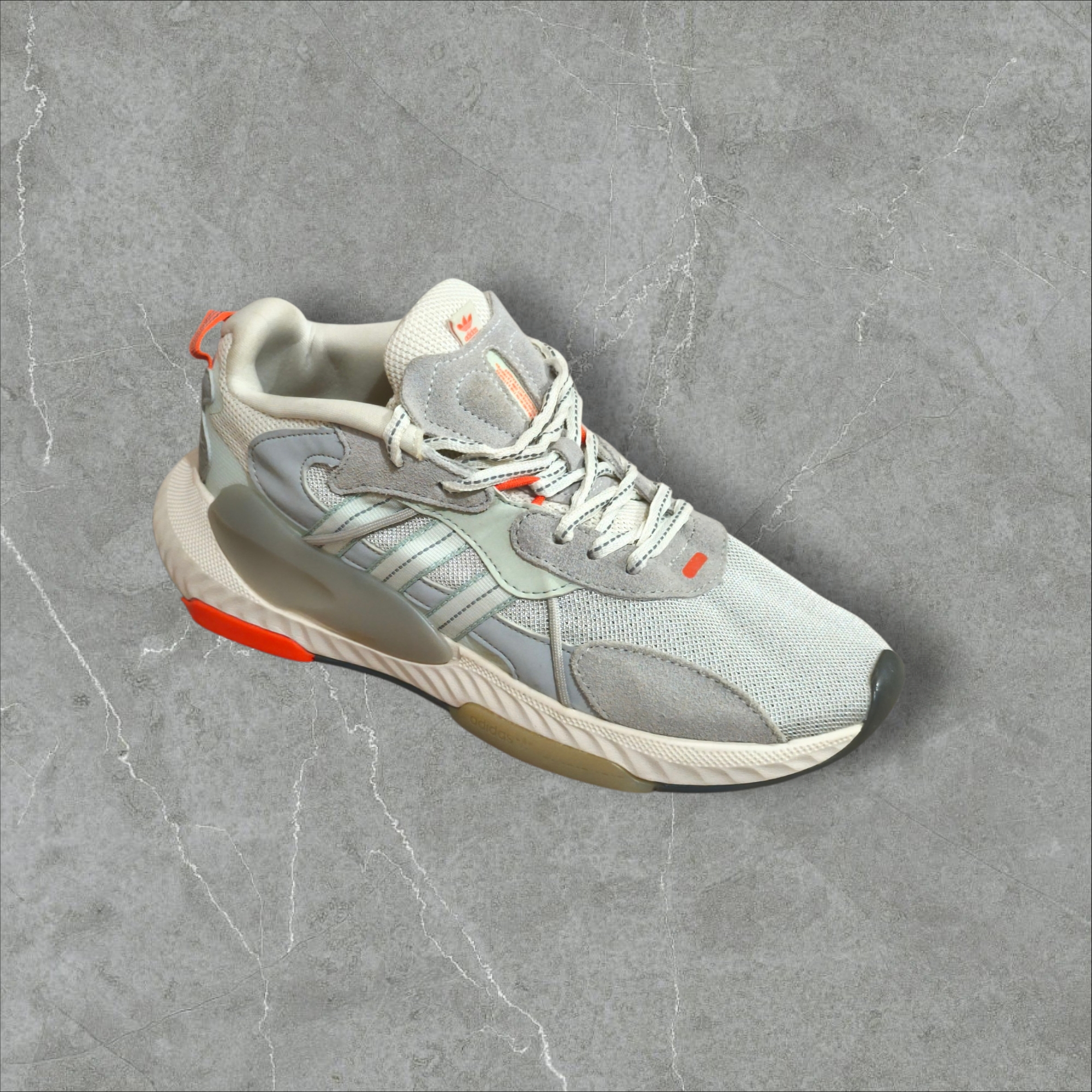 adidas Hi-Tail