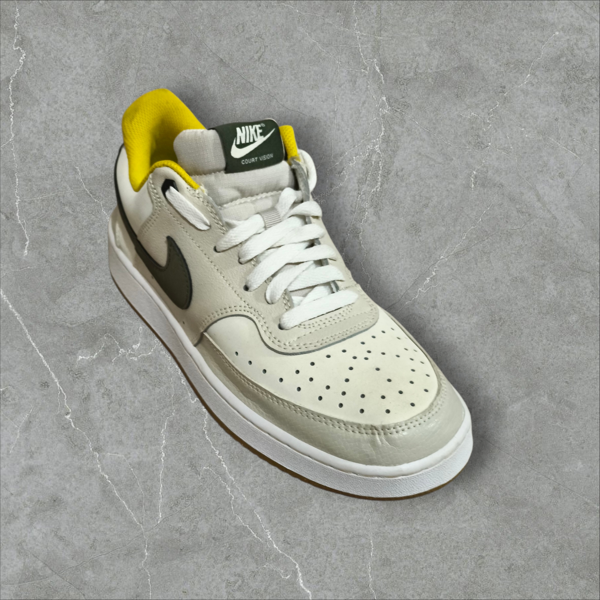 Nike Court Vision Low