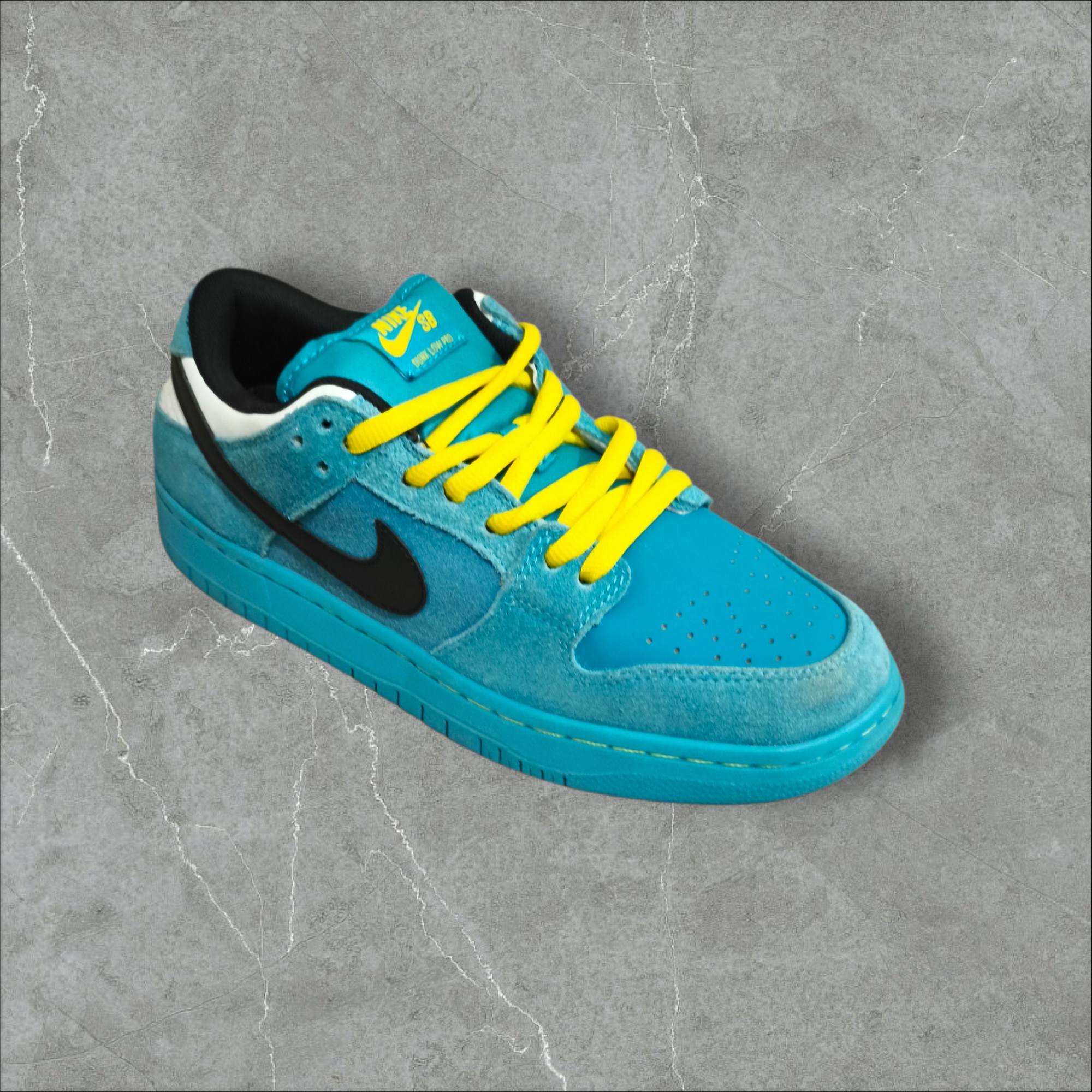 Nike SB Dunk Low