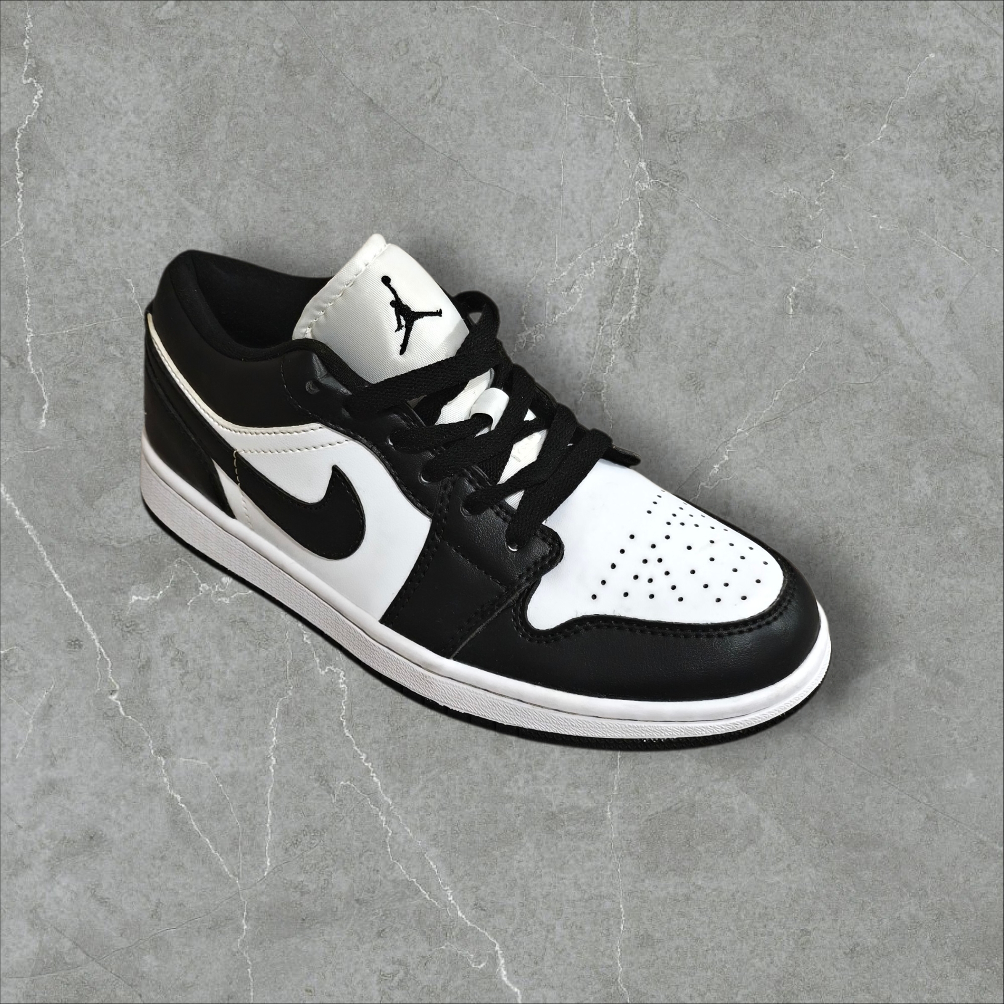 Jordan Air Jordan 1 Low